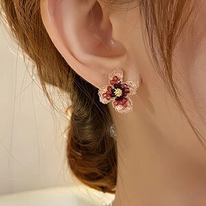 ✨ Pink Crystal Flower Earrings Gold Floral Statement Studs Romantic Jewelry
